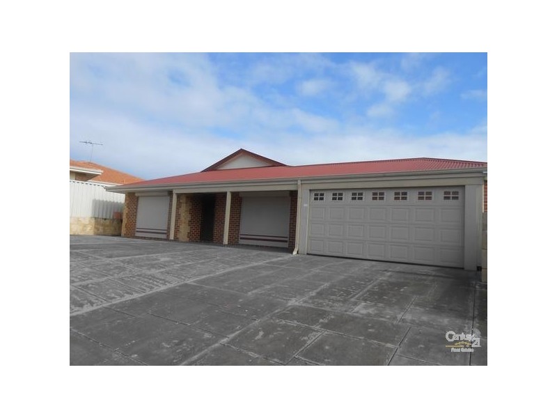 25 ST BARNABAS BOULEVARD, Quinns Rocks WA 6030
