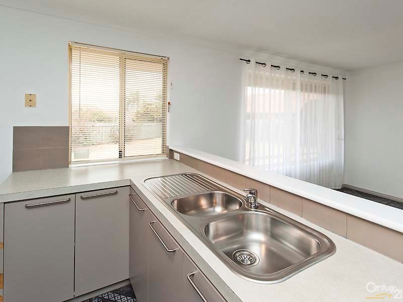 1 Sandow Green, Clarkson WA 6030