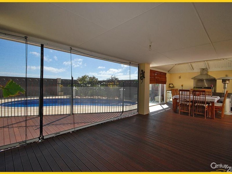 12 Manta Pass, Mindarie WA 6030