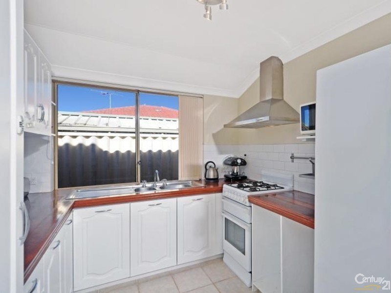 10 Heppell Gardens, Clarkson WA 6030