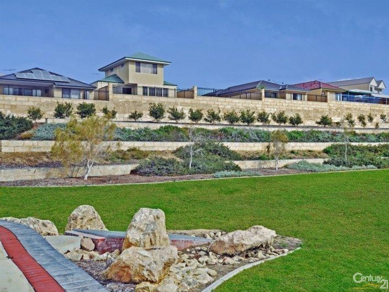 7 Hollywood Heights, Clarkson WA 6030