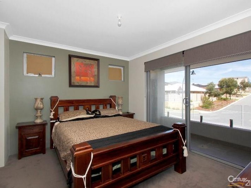 16 Melbourne Loop, Clarkson WA 6030