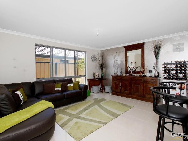 16 Melbourne Loop, Clarkson WA 6030