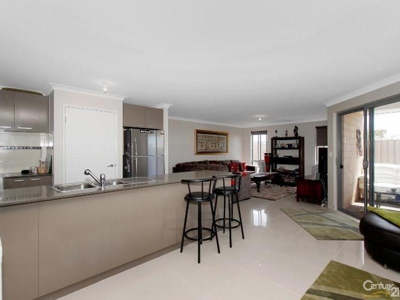 16 Melbourne Loop, Clarkson WA 6030