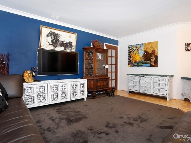 44 Shropshire Crescent, Butler WA 6036