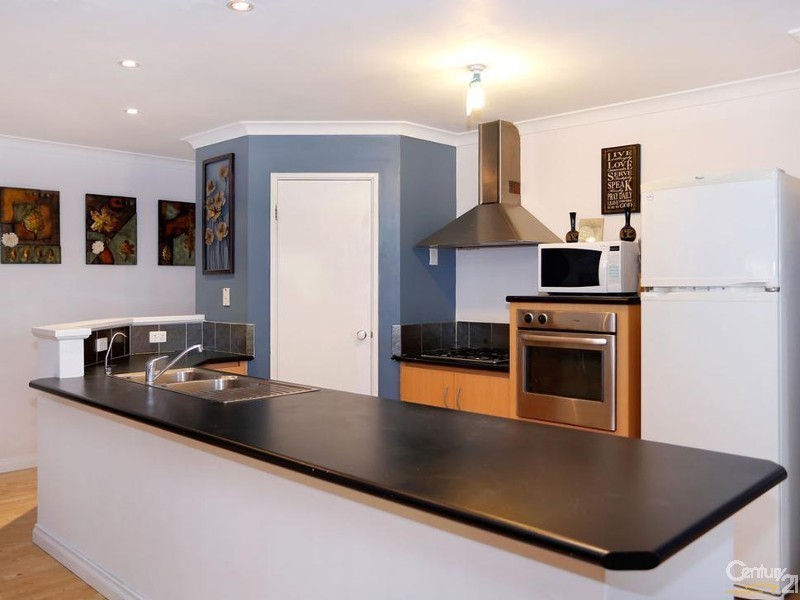 44 Shropshire Crescent, Butler WA 6036