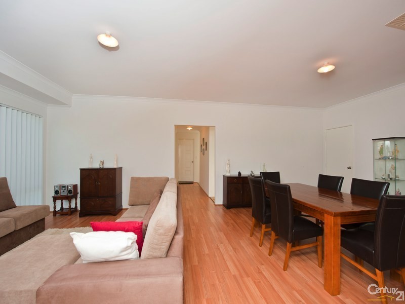 7 Yaroomba Place, Clarkson WA 6030