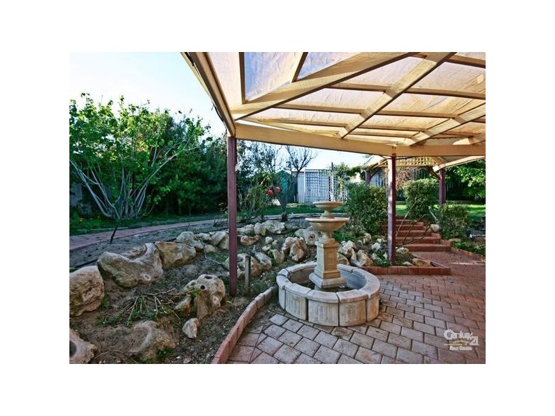 23 MINDARIE DRIVE, Quinns Rocks WA 6030