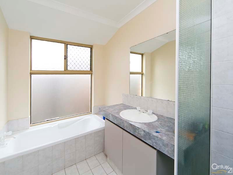 10 Lenswood Retreat, Clarkson WA 6030