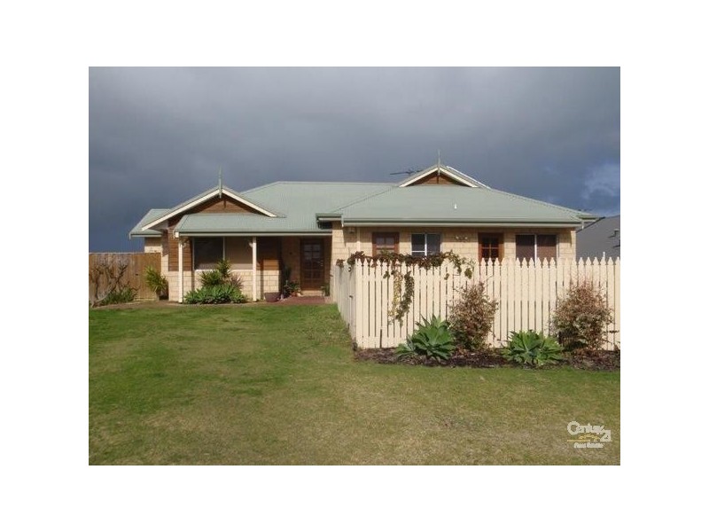 18 Cox Crescent, Quinns Rocks WA 6030