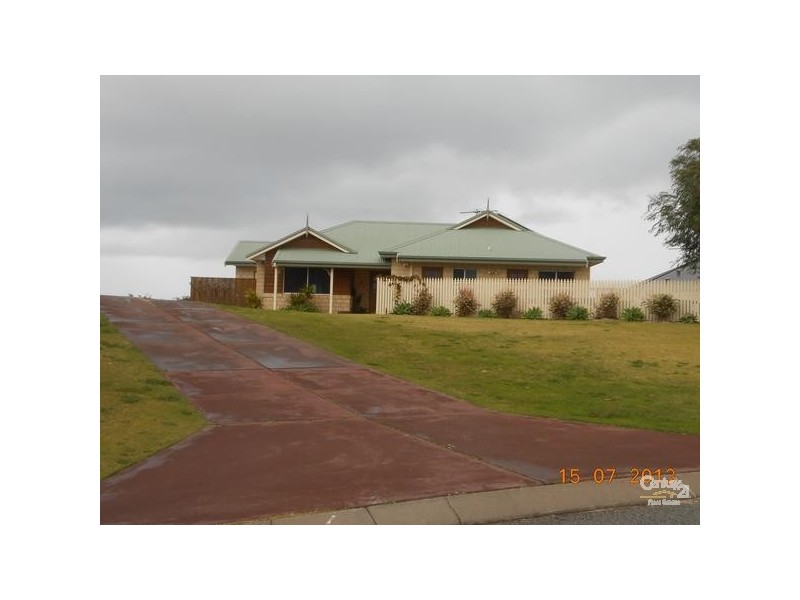 18 Cox Crescent, Quinns Rocks WA 6030