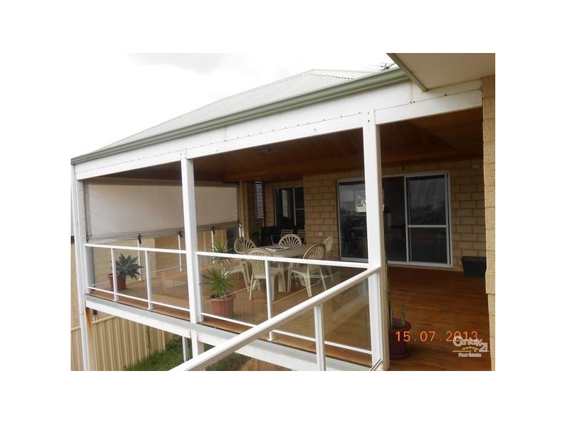18 Cox Crescent, Quinns Rocks WA 6030