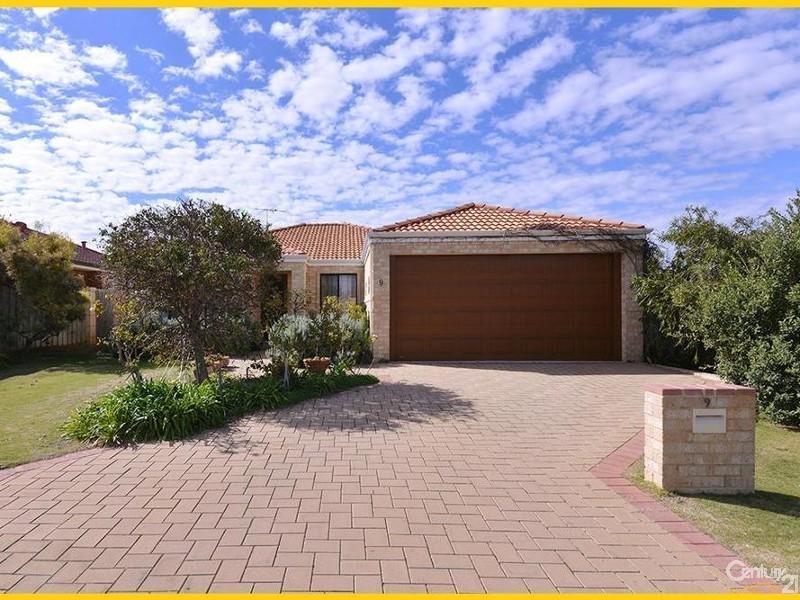 9 Bowen Lane, Mindarie WA 6030