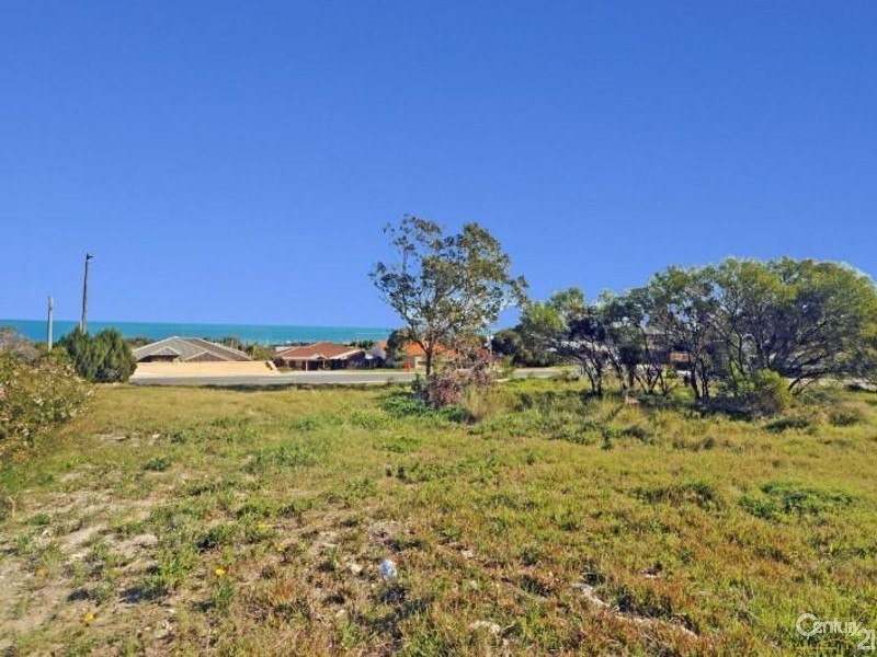 35 Mindarie Drive, Quinns Rocks WA 6030