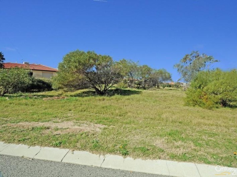 35 Mindarie Drive, Quinns Rocks WA 6030