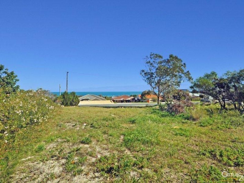 35 Mindarie Drive, Quinns Rocks WA 6030