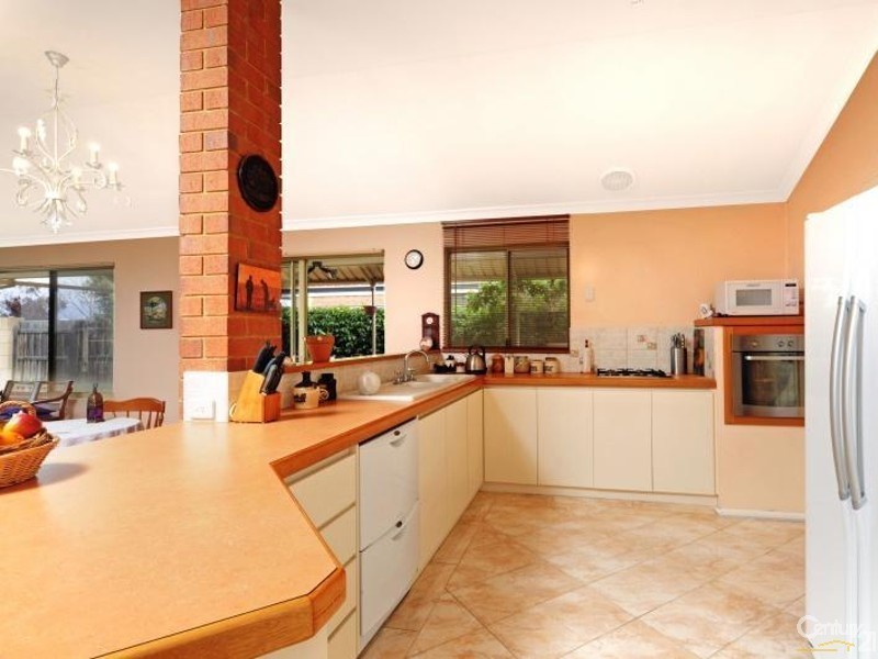 53 Limetree Circuit, Mindarie WA 6030