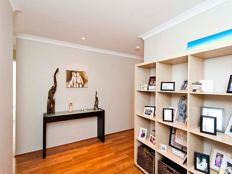 11 Saxicola Road, Banksia Grove WA 6031