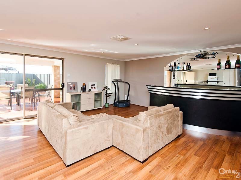 11 Saxicola Road, Banksia Grove WA 6031