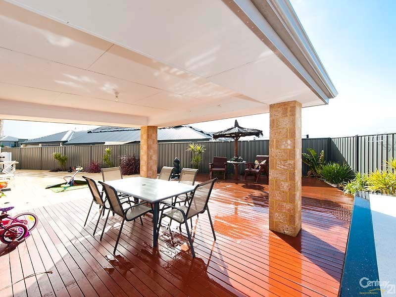 11 Saxicola Road, Banksia Grove WA 6031