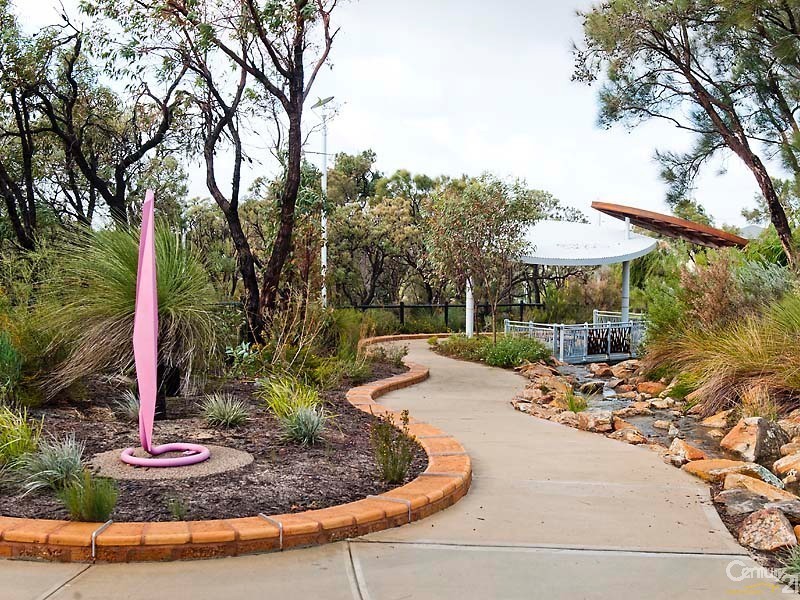 11 Saxicola Road, Banksia Grove WA 6031