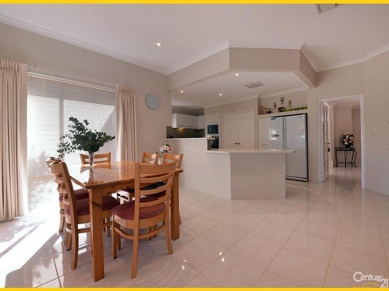 11 Marin Parade, Mindarie WA 6030