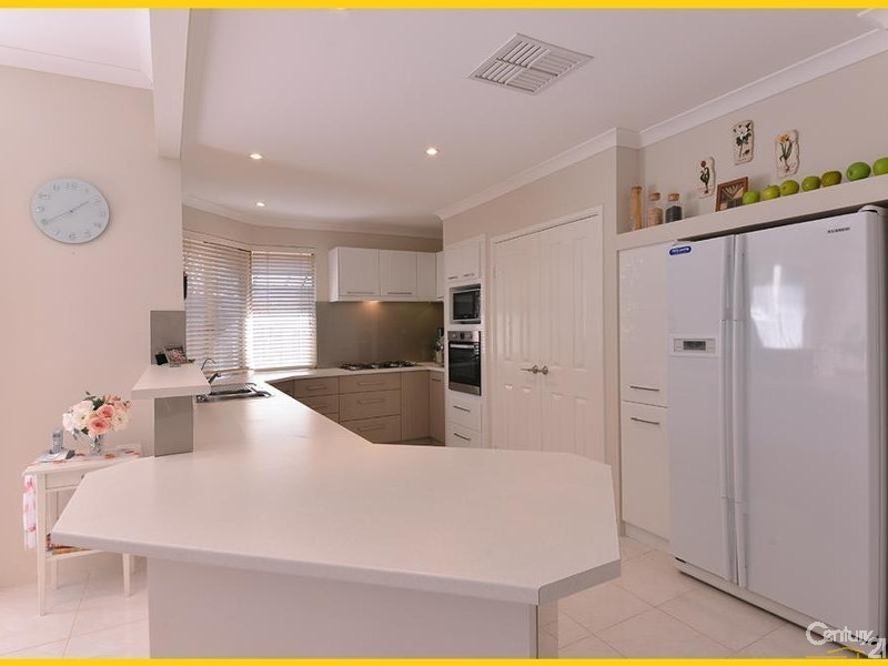 11 Marin Parade, Mindarie WA 6030