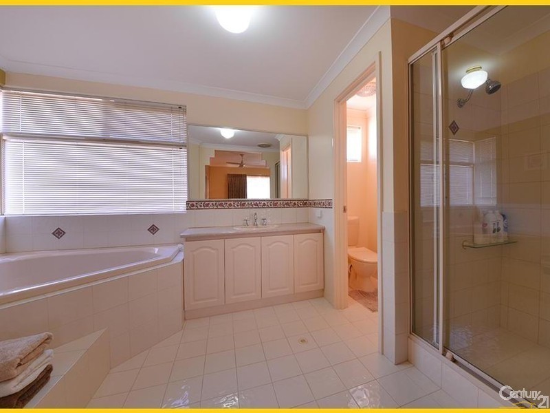 11 Marin Parade, Mindarie WA 6030