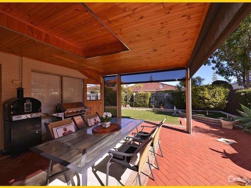 11 Marin Parade, Mindarie WA 6030