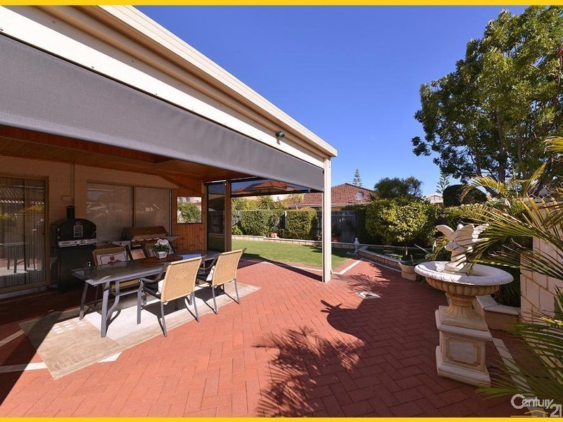 11 Marin Parade, Mindarie WA 6030