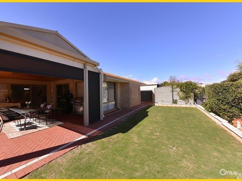 11 Marin Parade, Mindarie WA 6030