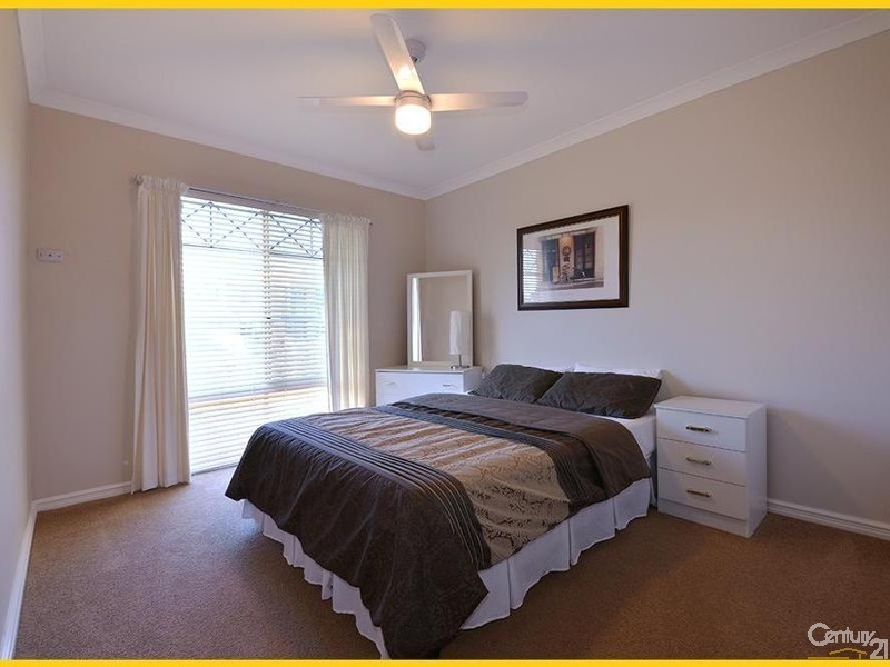 11 Marin Parade, Mindarie WA 6030