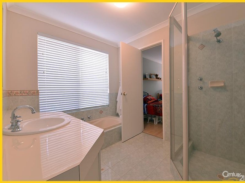 11 Marin Parade, Mindarie WA 6030