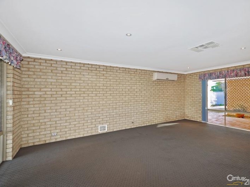 5 Essex Court, Quinns Rocks WA 6030