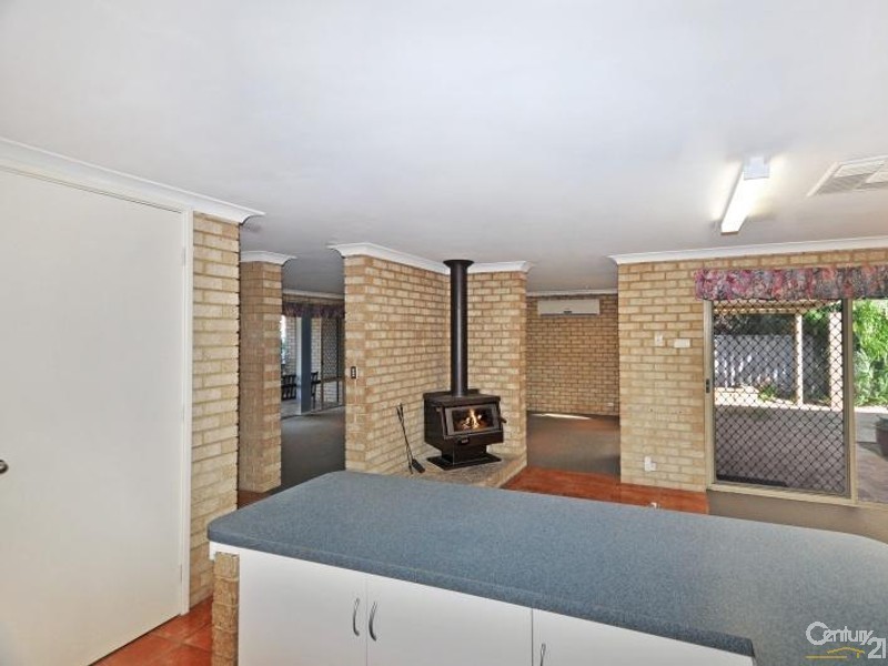 5 Essex Court, Quinns Rocks WA 6030