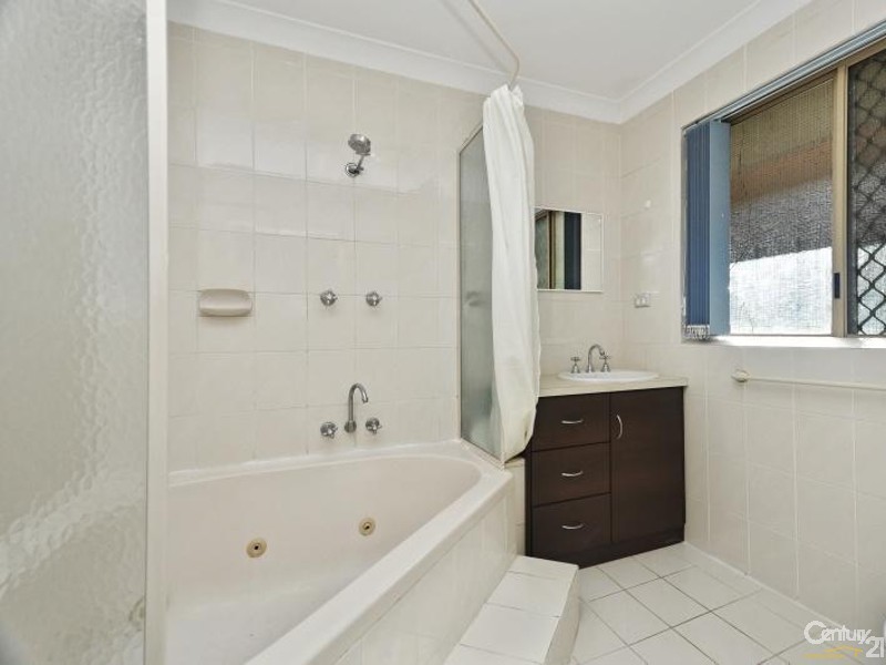 5 Essex Court, Quinns Rocks WA 6030