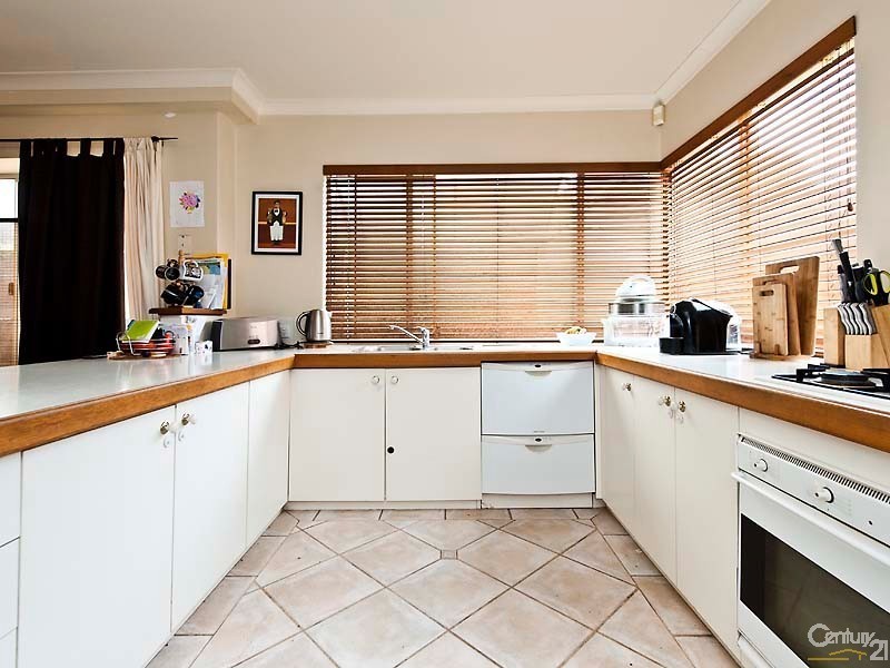 76 Cristobal Crescent, Mindarie WA 6030