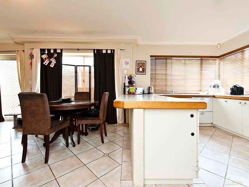 76 Cristobal Crescent, Mindarie WA 6030