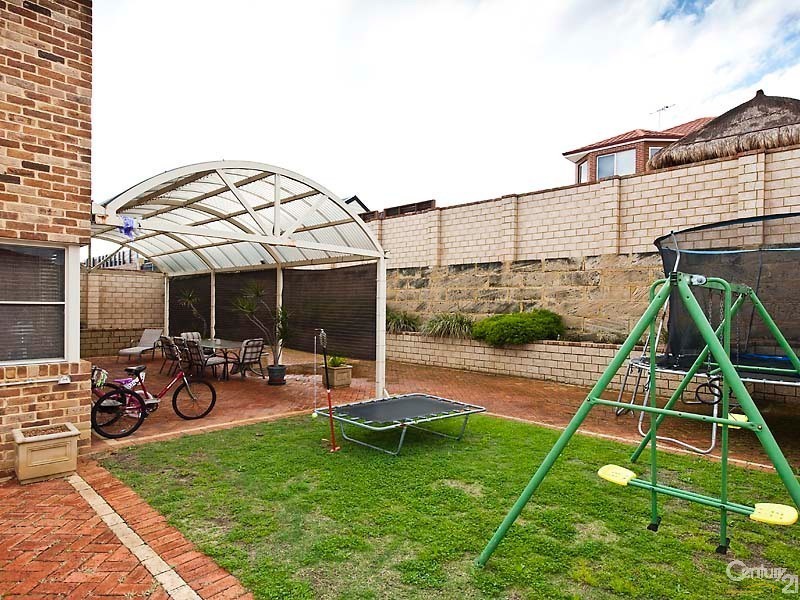 76 Cristobal Crescent, Mindarie WA 6030