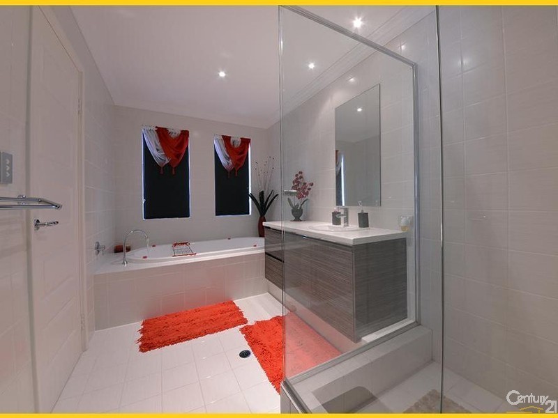 14 Yarmouth Road, Jindalee WA 6036