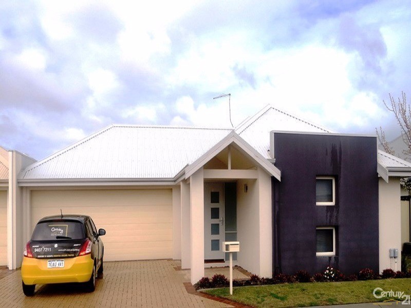 8 Tambelyn Street, Clarkson WA 6030