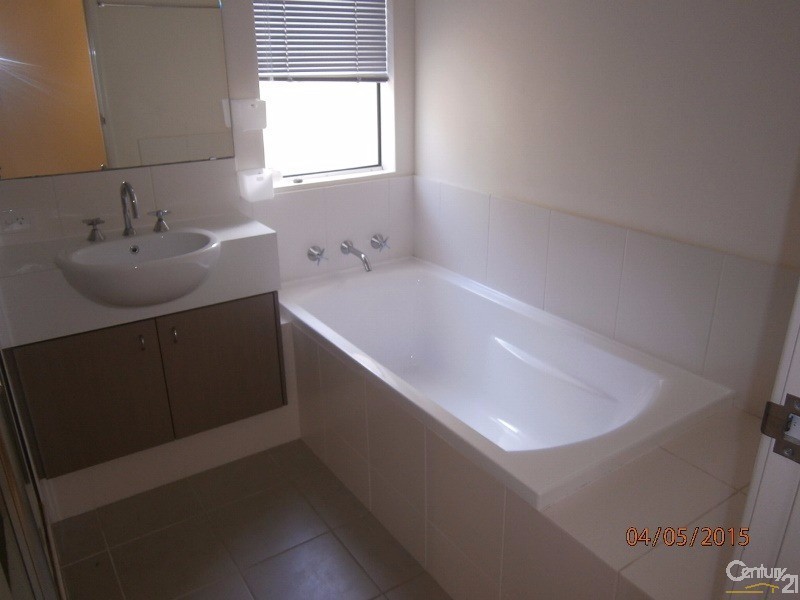 8 Tambelyn Street, Clarkson WA 6030