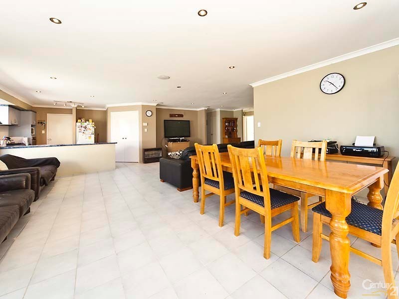 22 Camira Way, Quinns Rocks WA 6030