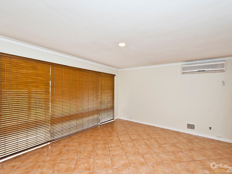 12 Wanbrow Way, Duncraig WA 6023