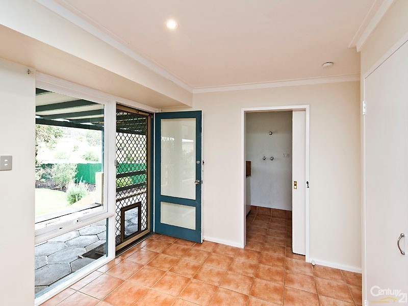 12 Wanbrow Way, Duncraig WA 6023