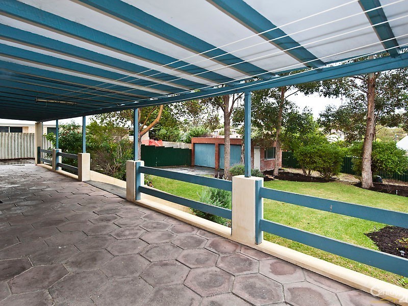 12 Wanbrow Way, Duncraig WA 6023