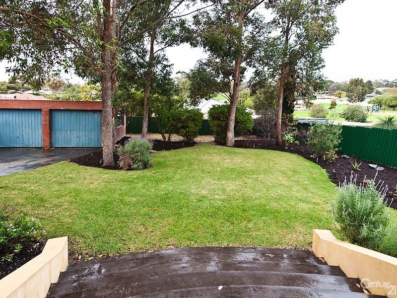 12 Wanbrow Way, Duncraig WA 6023