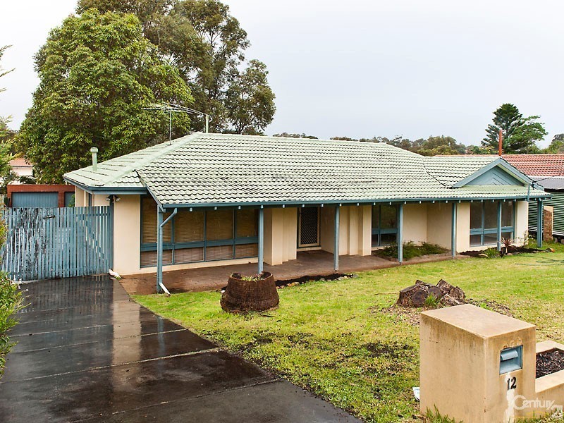 12 Wanbrow Way, Duncraig WA 6023