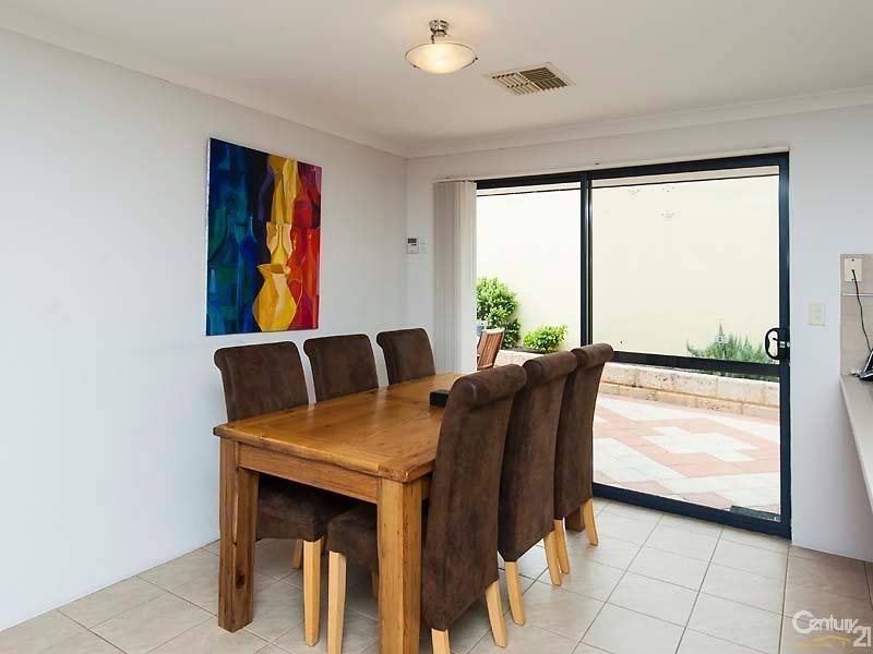 18 Ferry Way, Quinns Rocks WA 6030