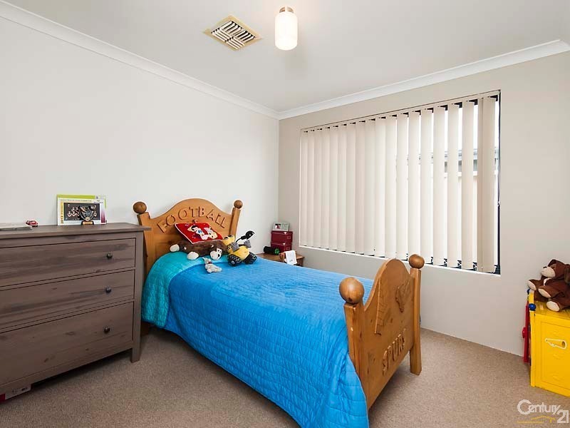 18 Ferry Way, Quinns Rocks WA 6030